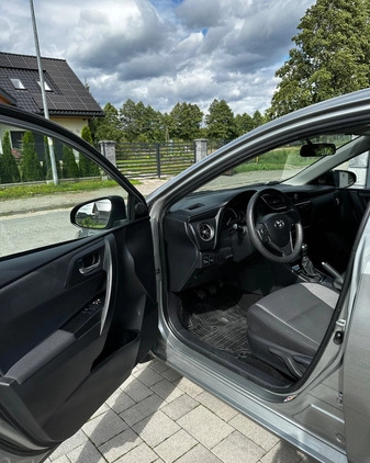 Toyota Auris cena 56000 przebieg: 117000, rok produkcji 2018 z Toruń małe 92